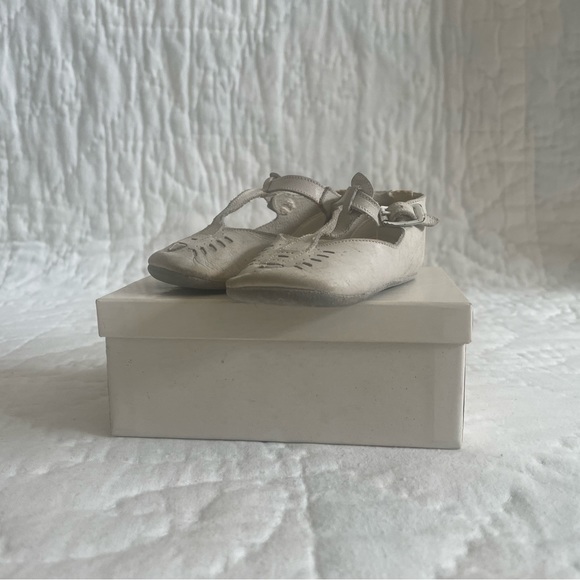 Vintage Baby Shoes - Picture 1 of 6
